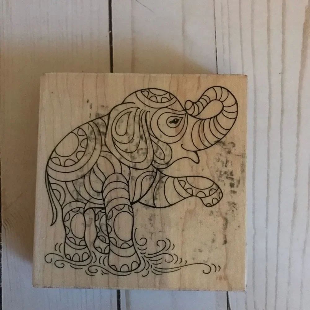 Stampendous Large Elephant rubber stamp preowned 4” x 4” card making